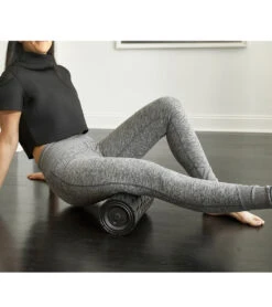 Theragun Wave Roller -Swimline Store 7169182793896 black 10a