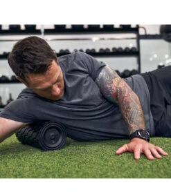 Theragun Wave Roller -Swimline Store 7169182793896 black 8a