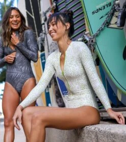 Sporti X Stef Corgel Manhattan Beach Cheetah Zip Front Long-Sleeve One Piece Swimsuit -Swimline Store 7360964001960 junglegreen 3a