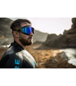 AQUASPHERE DEFY.Ultra Open Water Mask -Swimline Store 7621711495336 indigotitaniummirroredlensblackstrap 7a